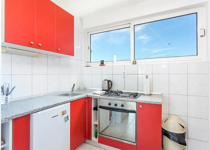 Apartamento With Parking Space - 22909 Split