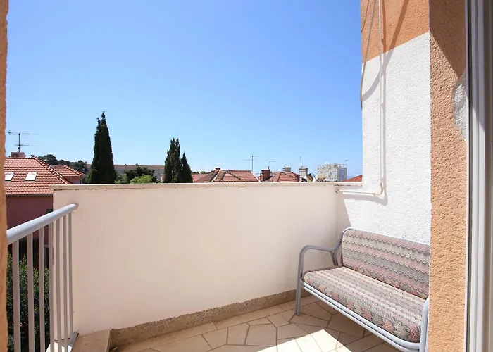 Apartamento With Parking Space - 22909 Split