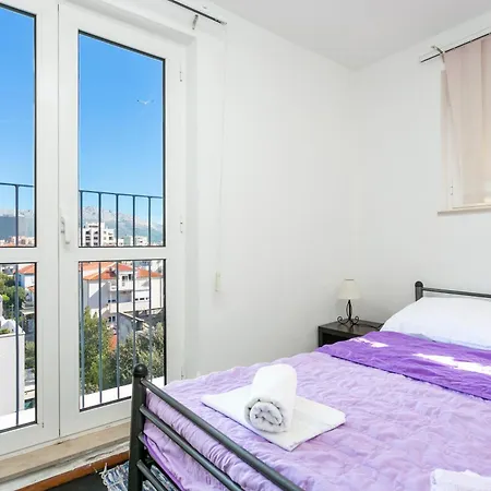 Apartment With A Parking Space - 22909