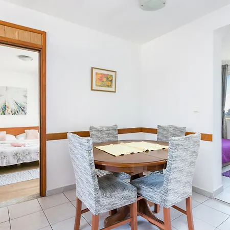Apartment With A Parking Space - 22909
