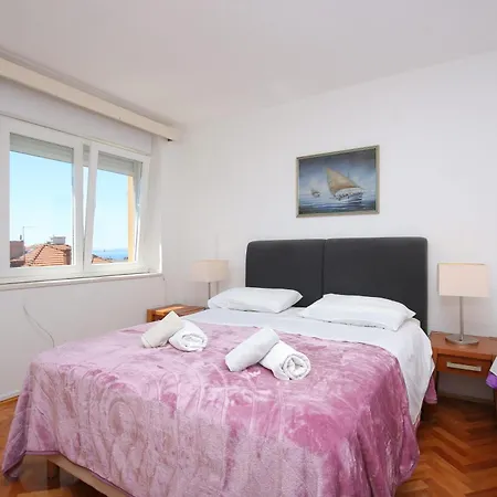 With Parking Space - 22909 Apartman