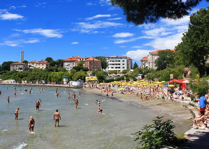 With Parking Space - 22909 公寓