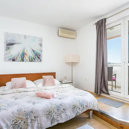 Appartamento With Parking Space - 22909 *